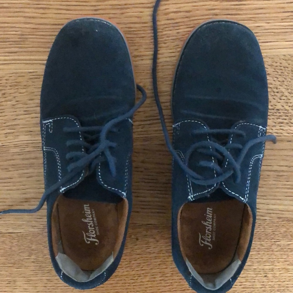 Boys suede lace up